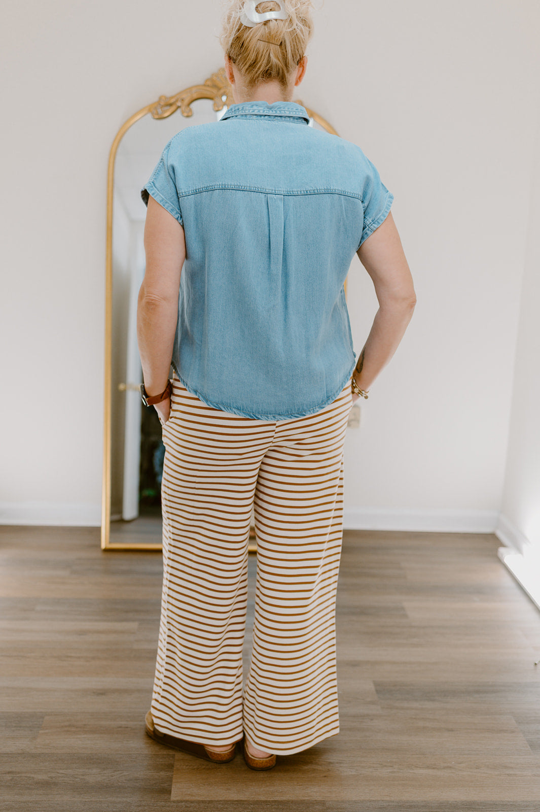 The Sutton Short Sleeve Button Up | Chambray