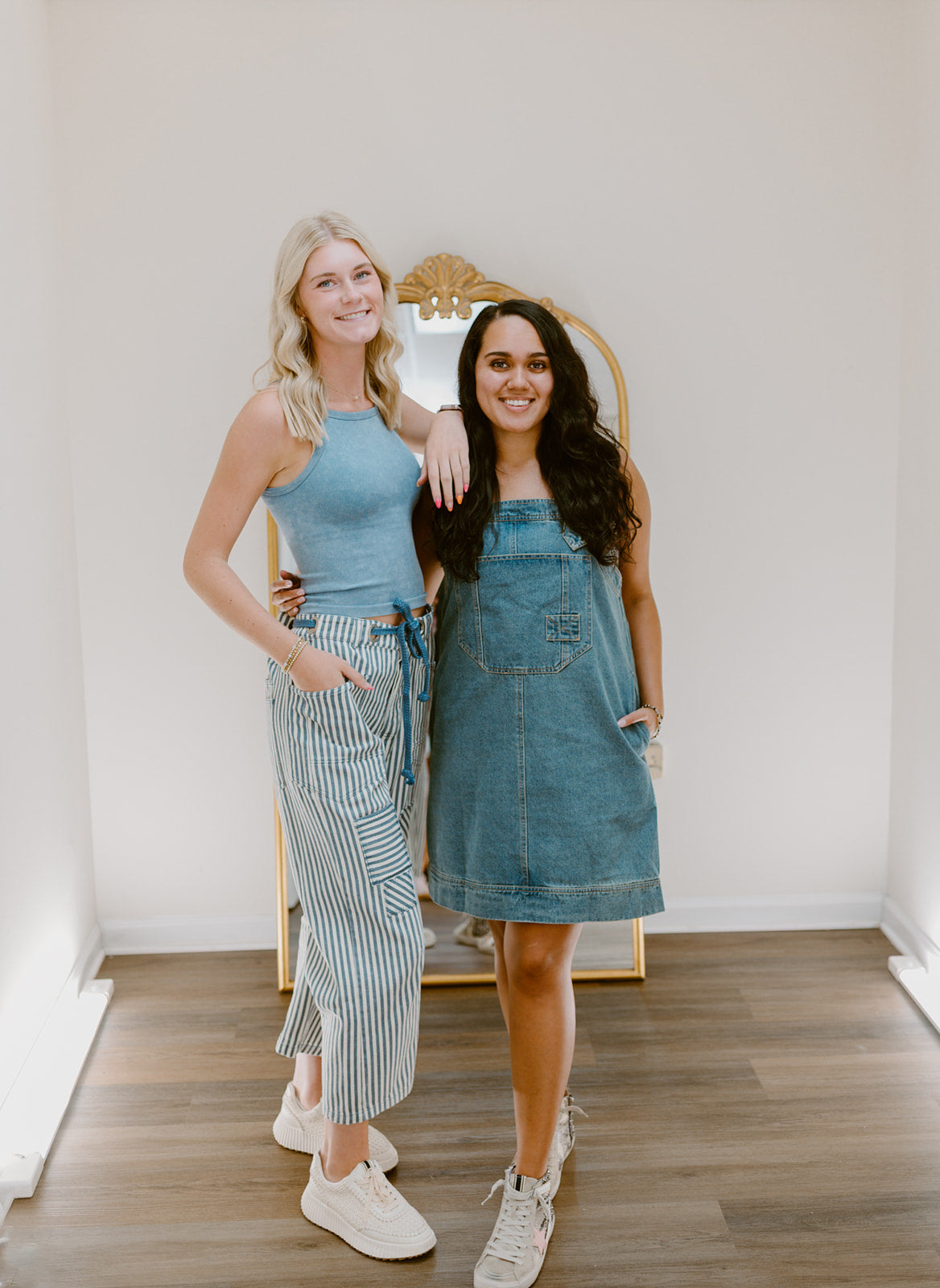 The Moxie Barrel Jean | Navy