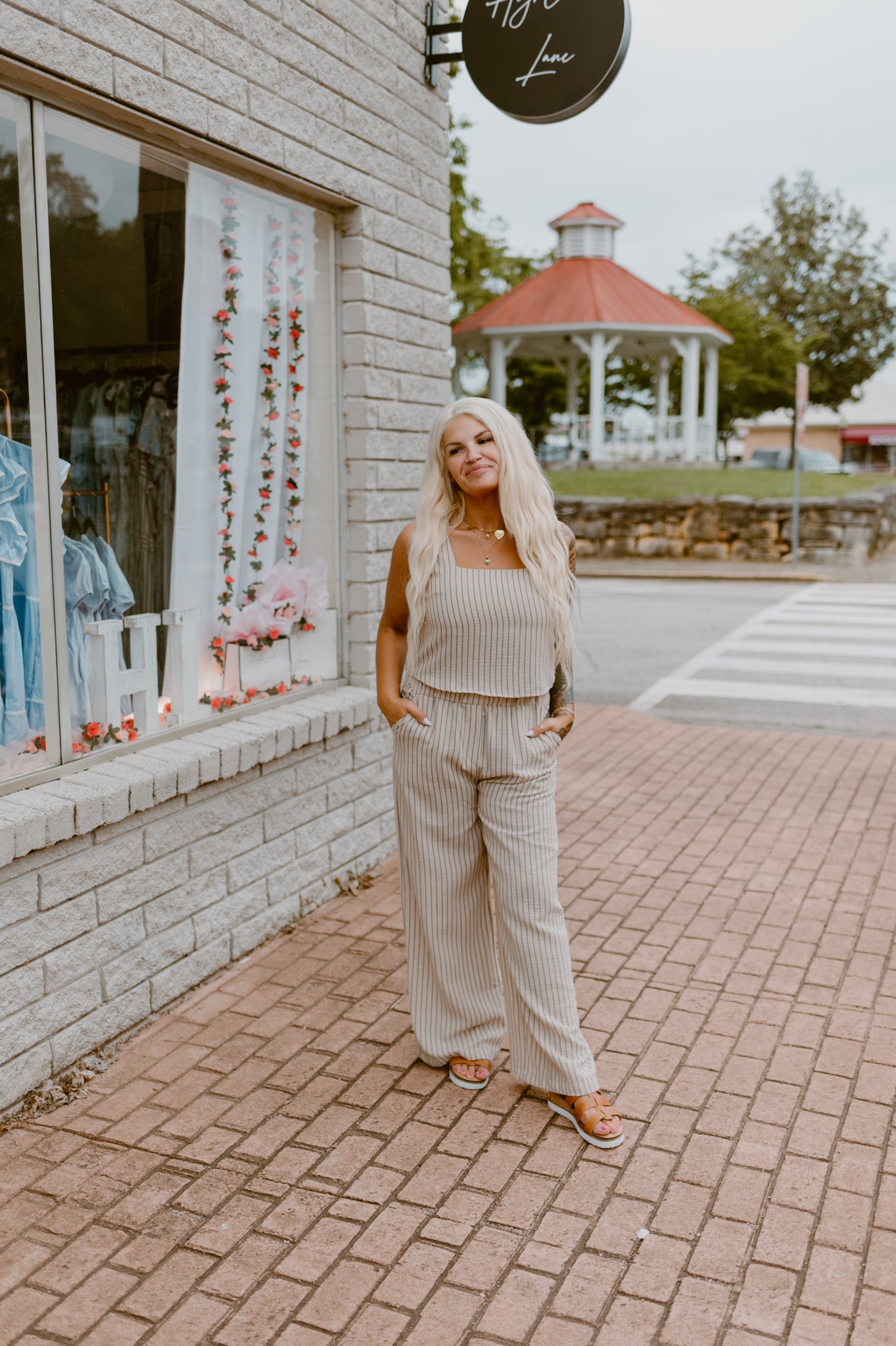 Sleeveless Striped Pant Set