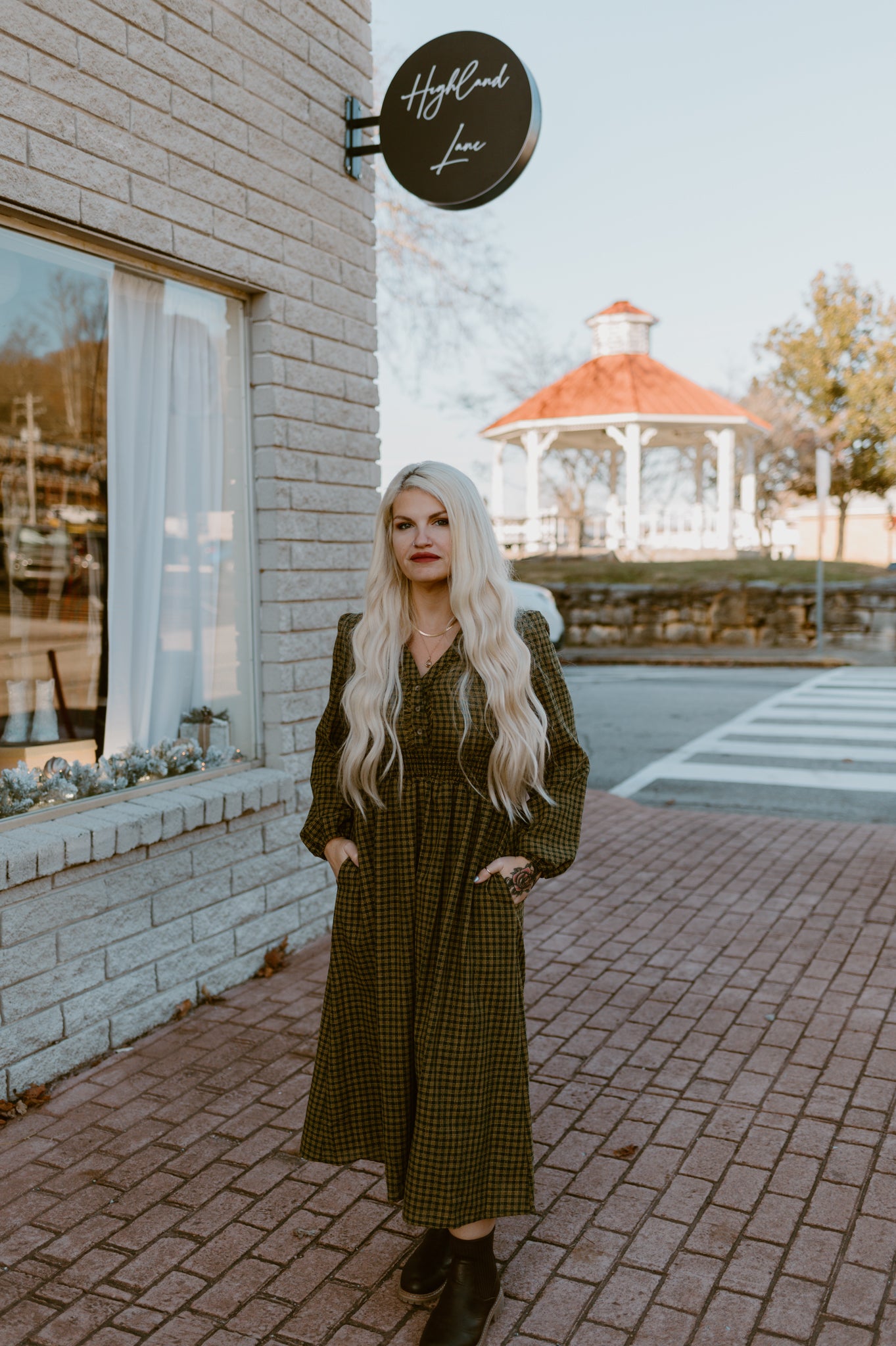 V-Neck Smocking Long Sleeve Plaid Midi Dress | Hunter Green