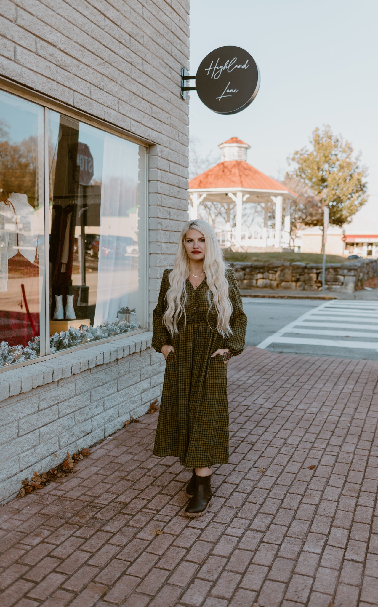 V-Neck Smocking Long Sleeve Plaid Midi Dress | Hunter Green