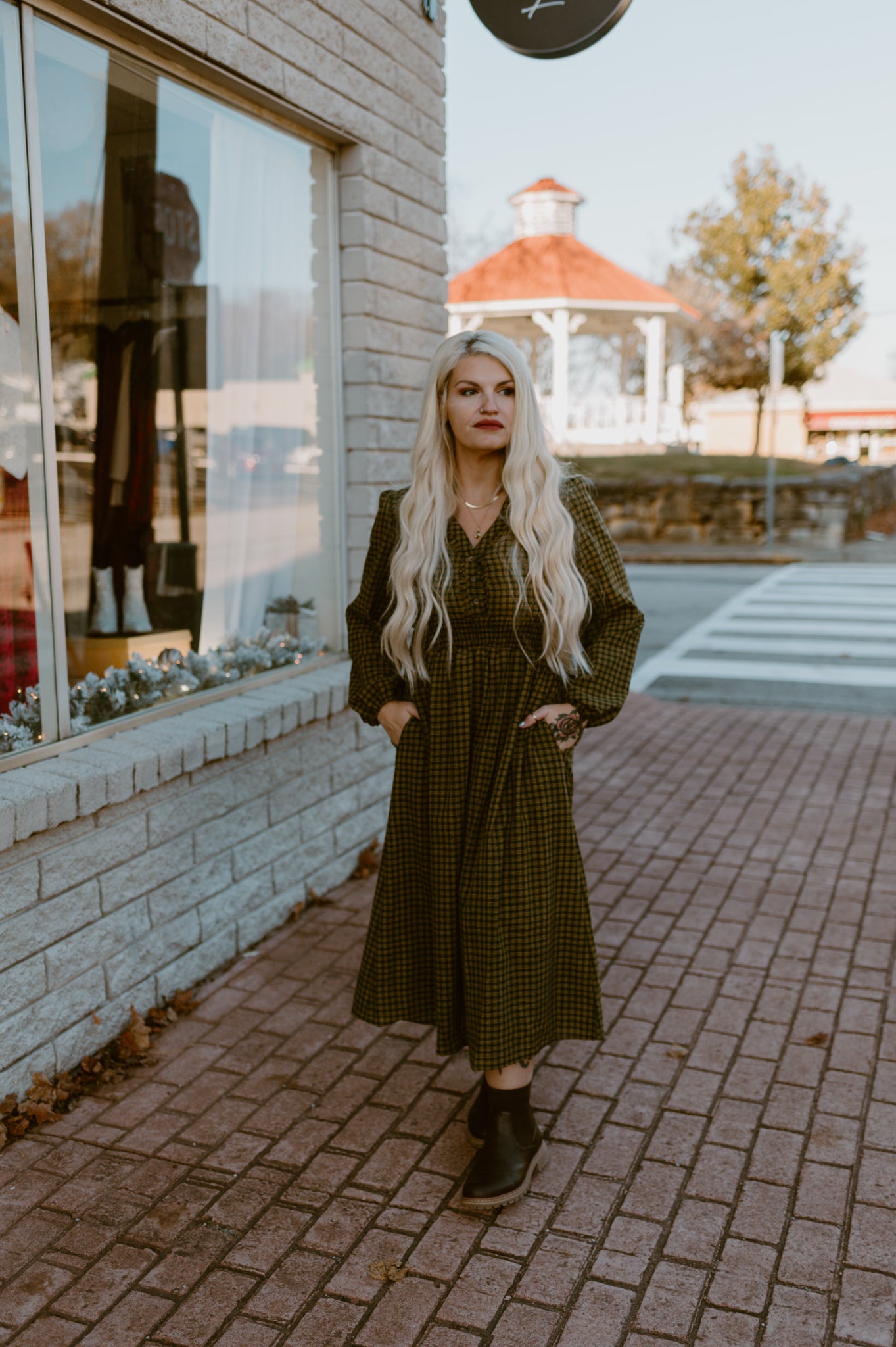 V-Neck Smocking Long Sleeve Plaid Midi Dress | Hunter Green
