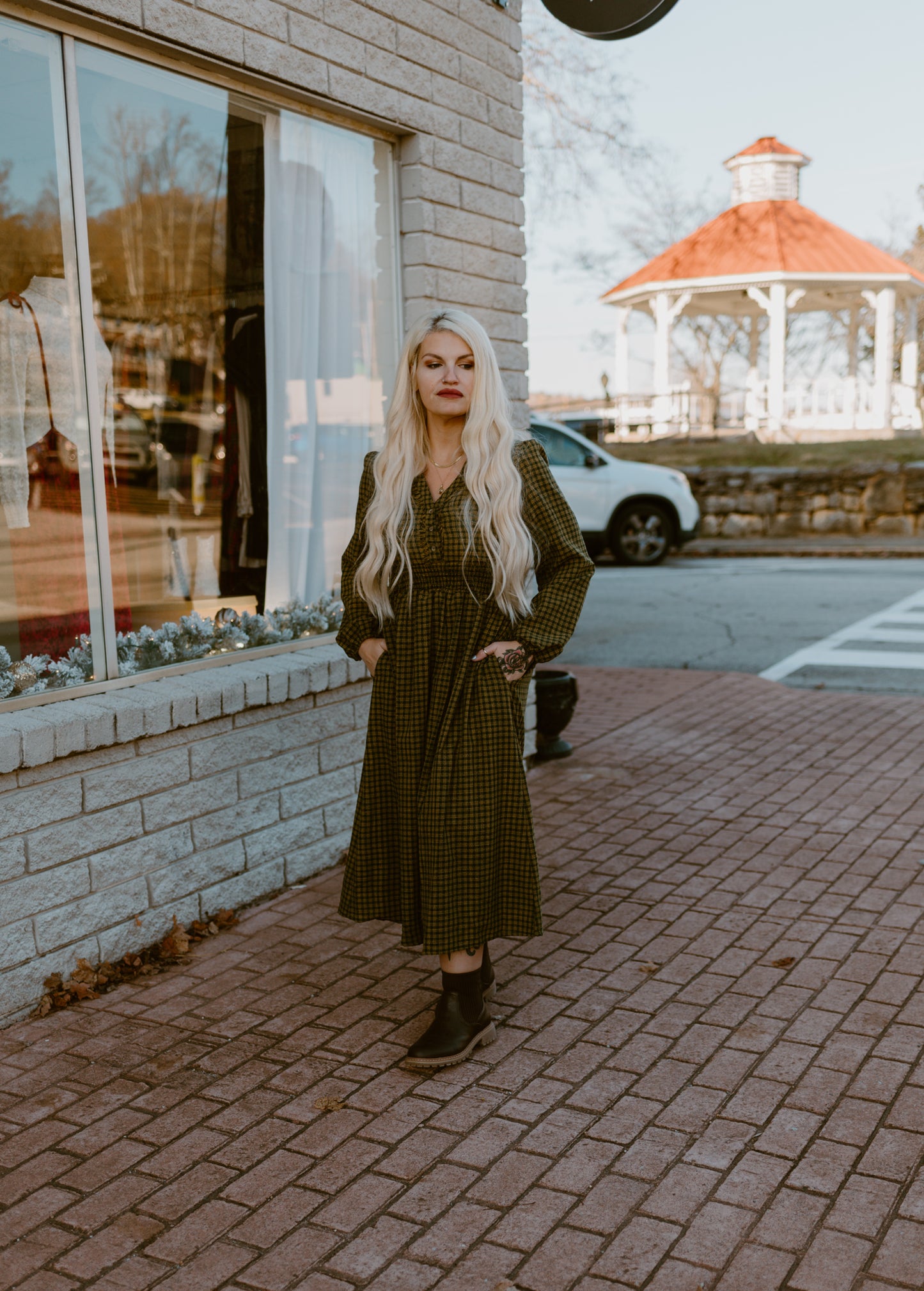 V-Neck Smocking Long Sleeve Plaid Midi Dress | Hunter Green