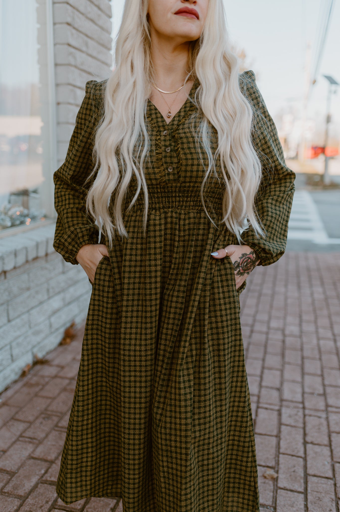 V-Neck Smocking Long Sleeve Plaid Midi Dress | Hunter Green