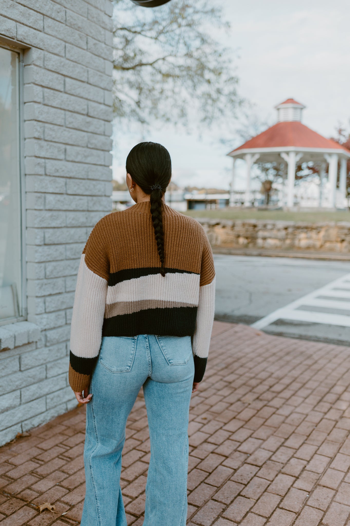 Maple Lane Colorblock Cropped Sweater