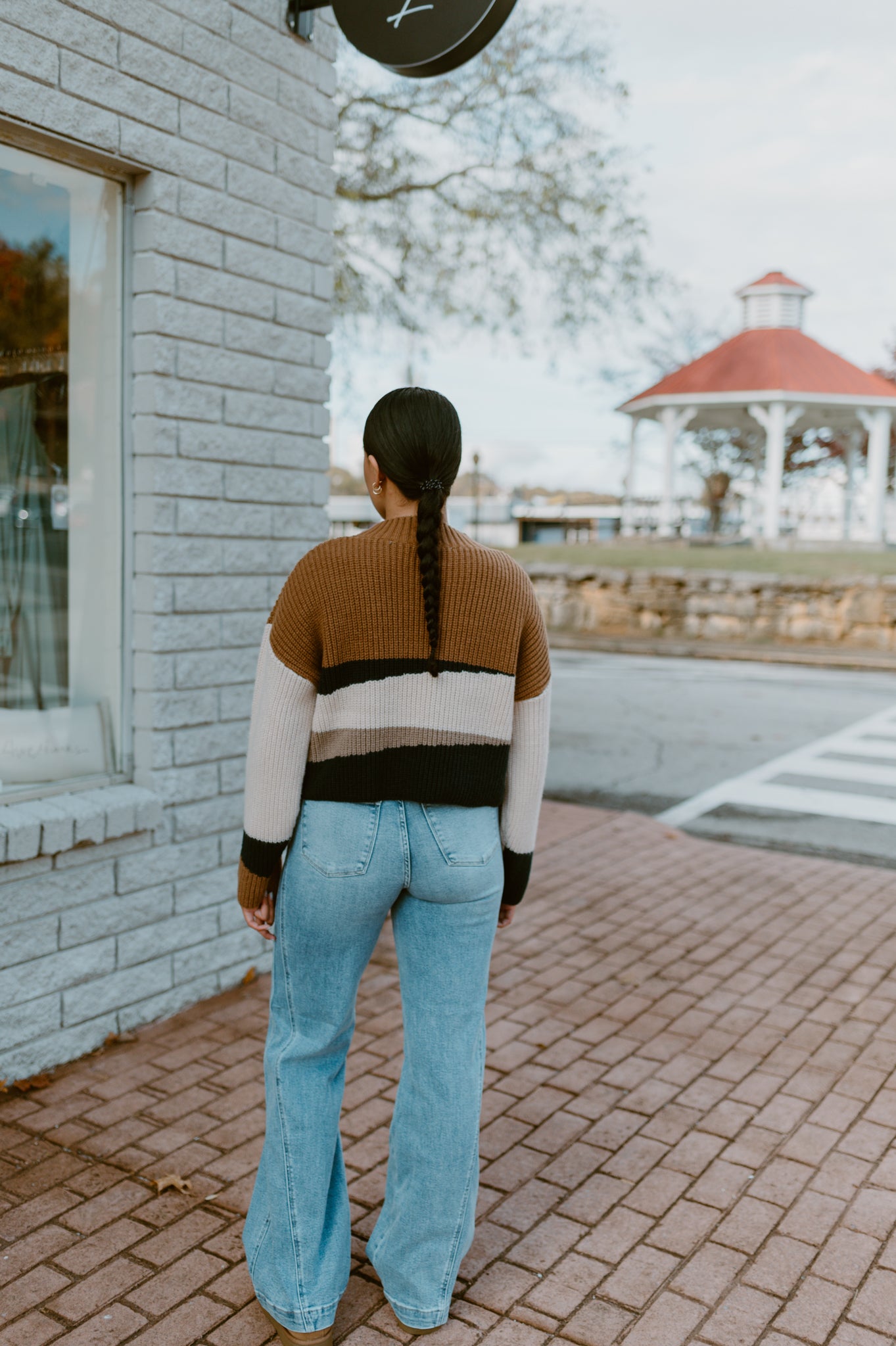 Maple Lane Colorblock Cropped Sweater