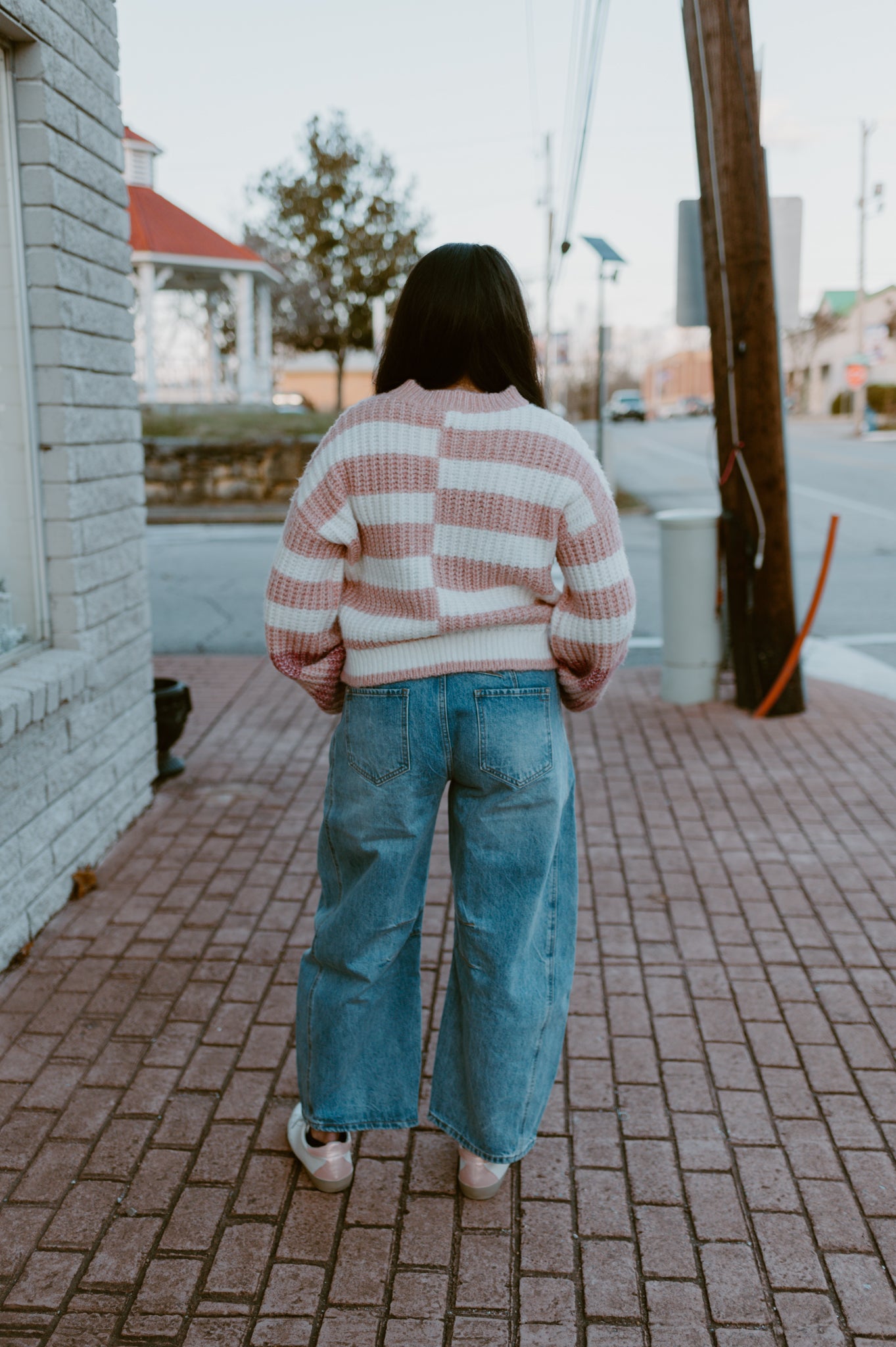 Eesome Barrel Mineral Washed Jeans