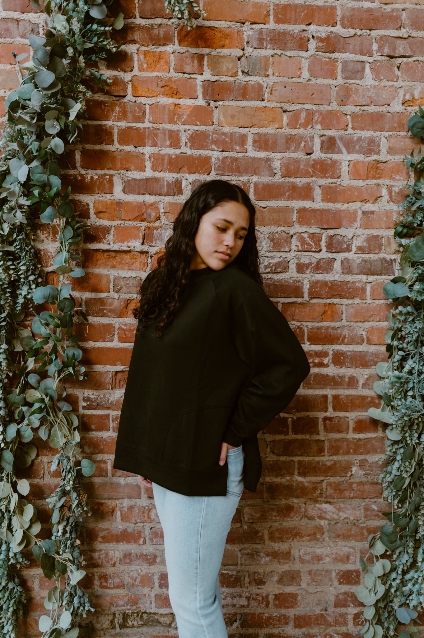 Easy Does it Pullover | Black