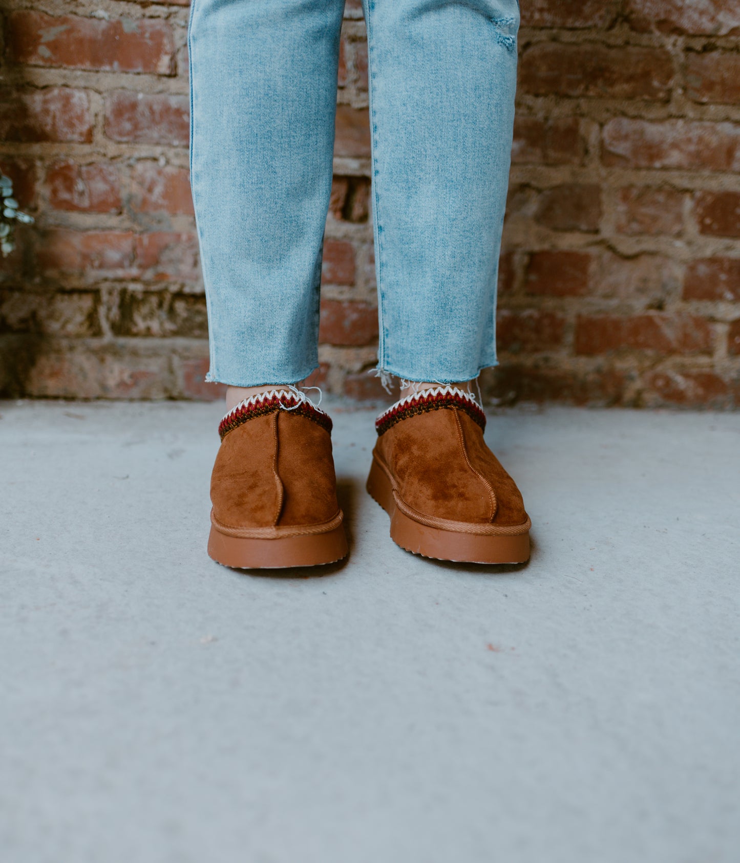 Mia Slippers | Brown