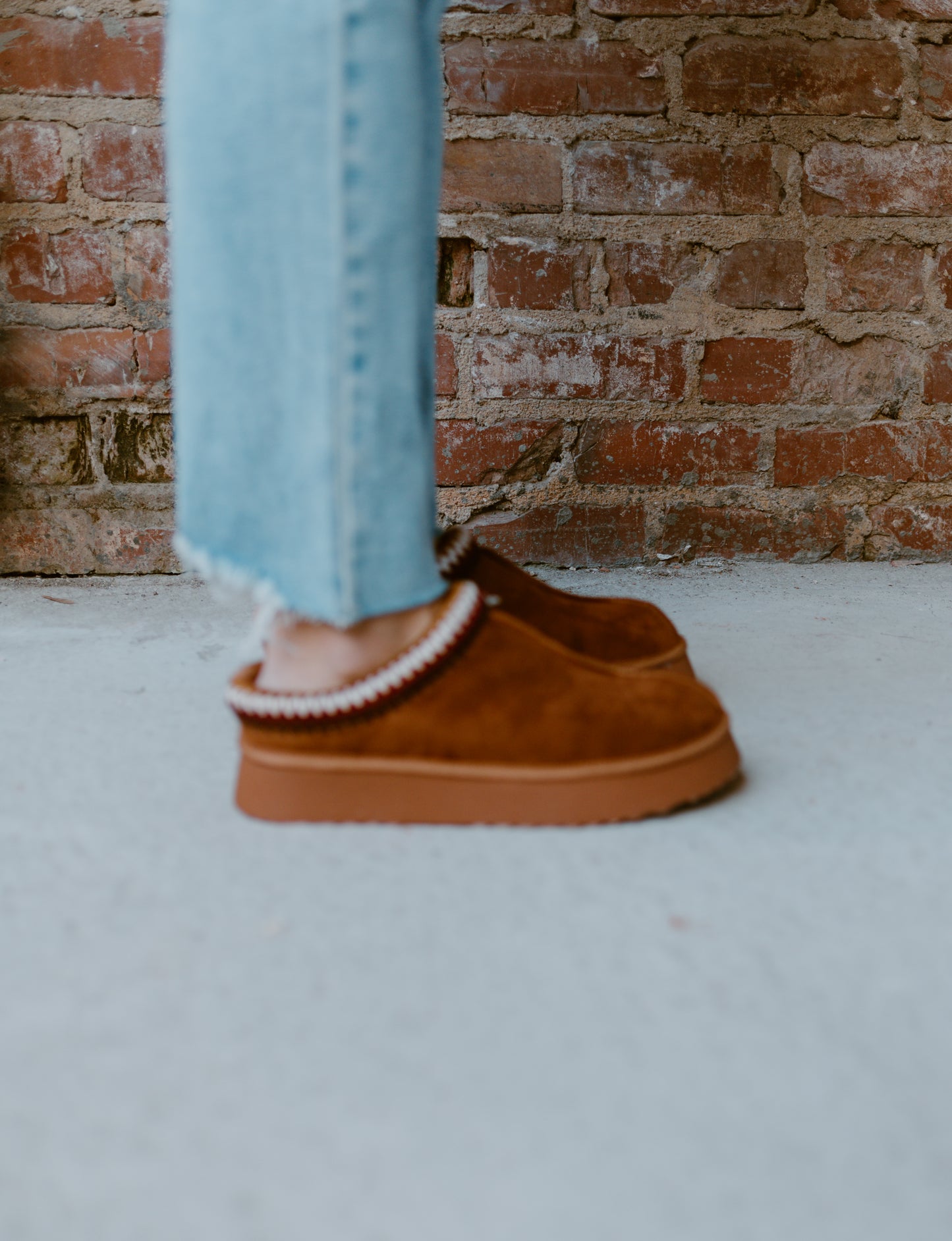 Mia Slippers | Brown