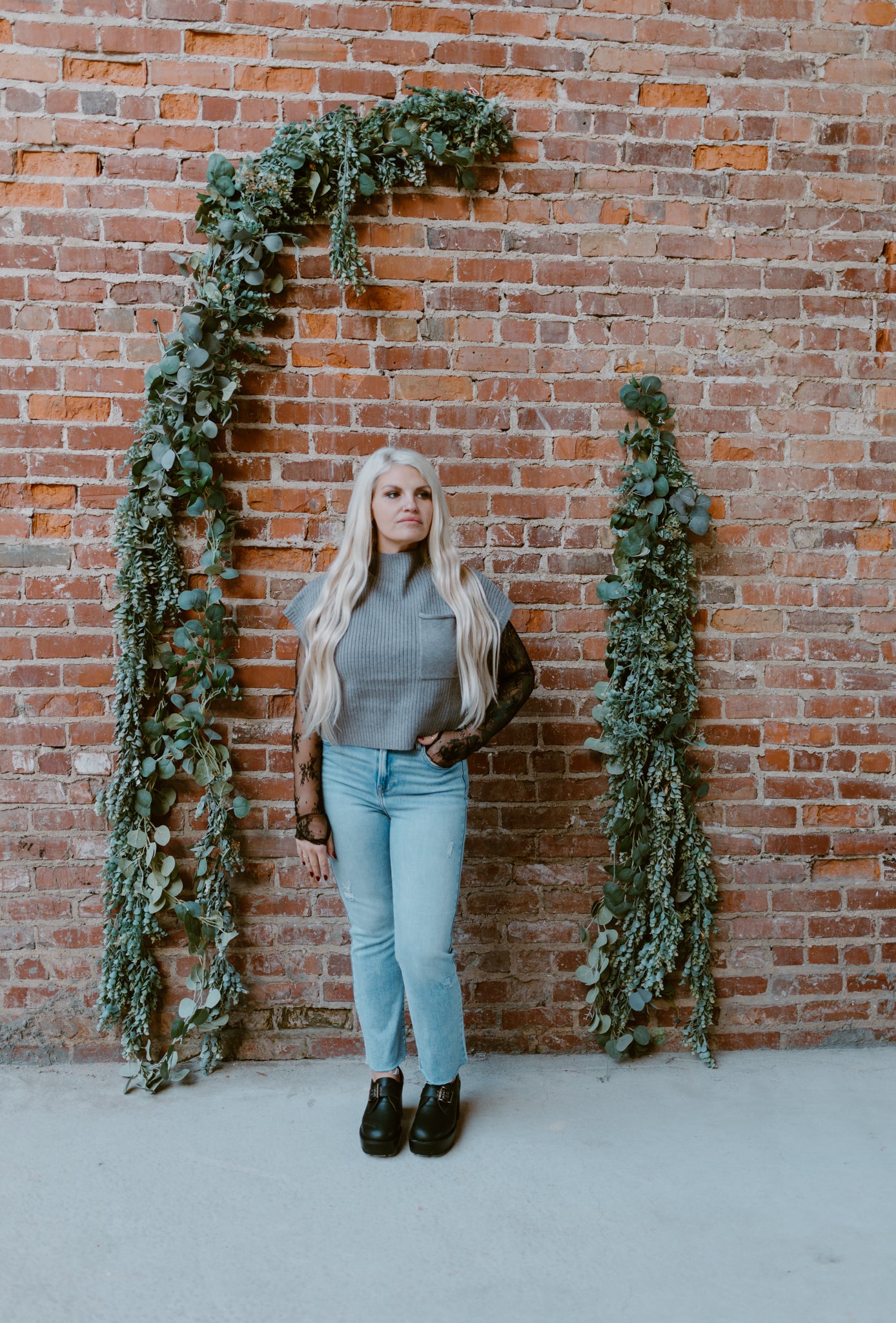 Mock Neck Short Sleeve Cropped Sweater