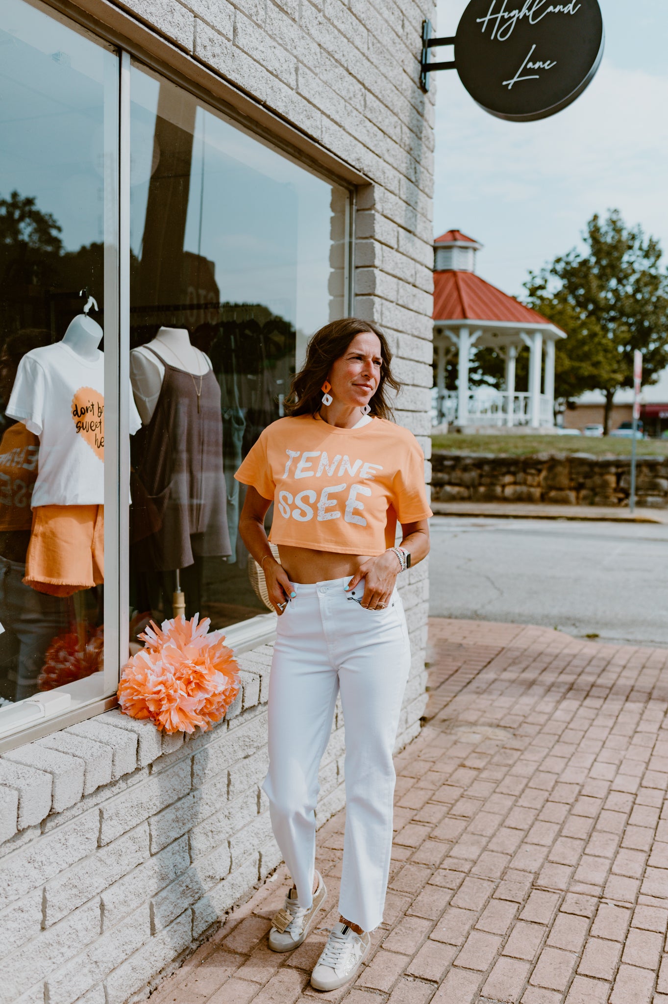 TN Graphic Crop Tee
