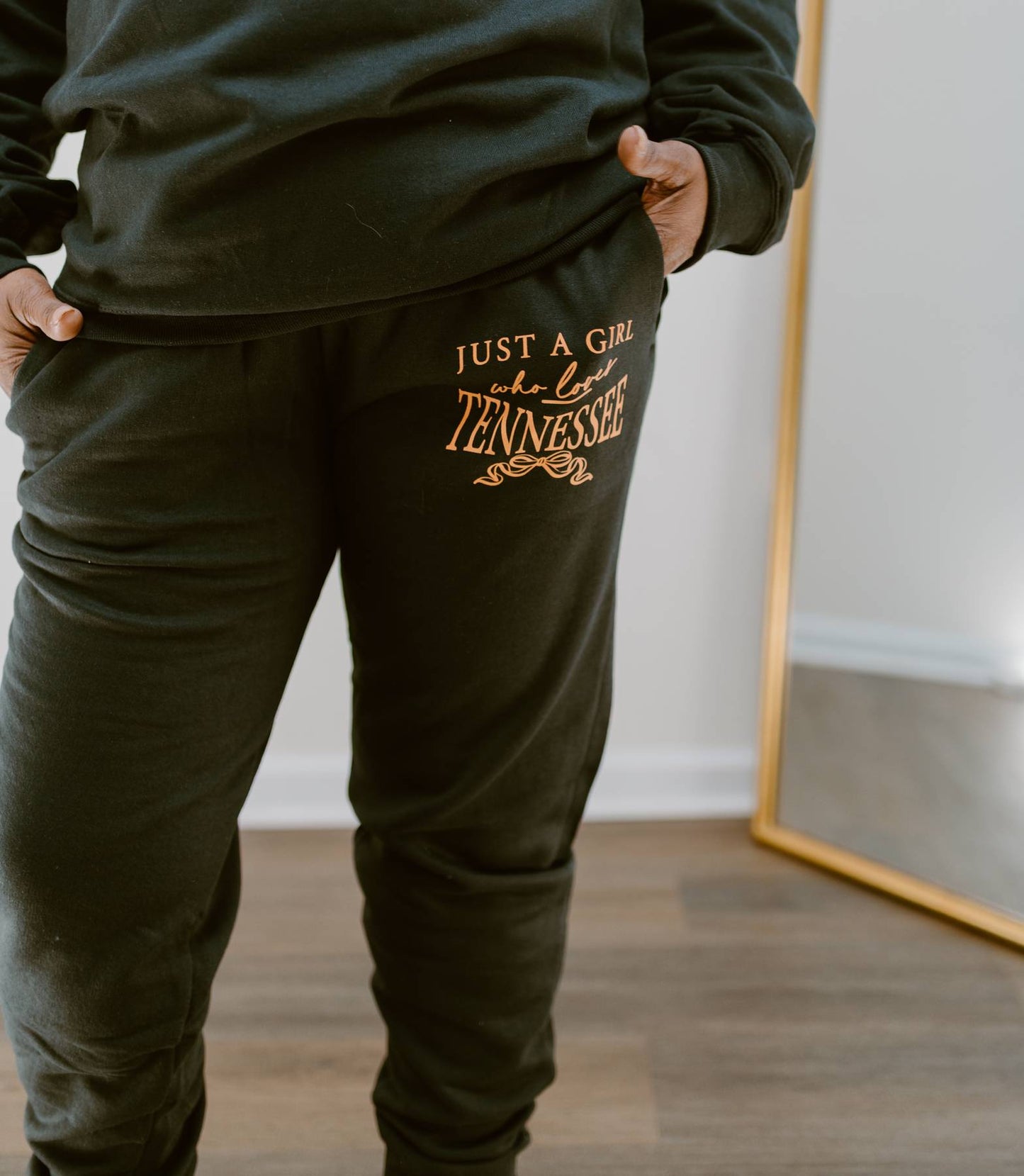 Girl Who Loves TN | Joggers