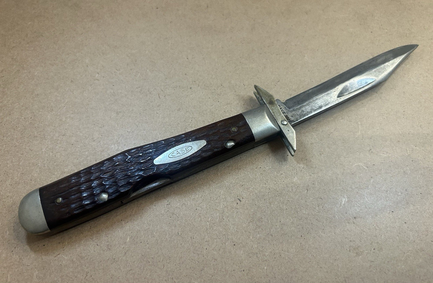 1975 Case Cheetah 5 Dot 6111 1/2L Jigged Bone Handle