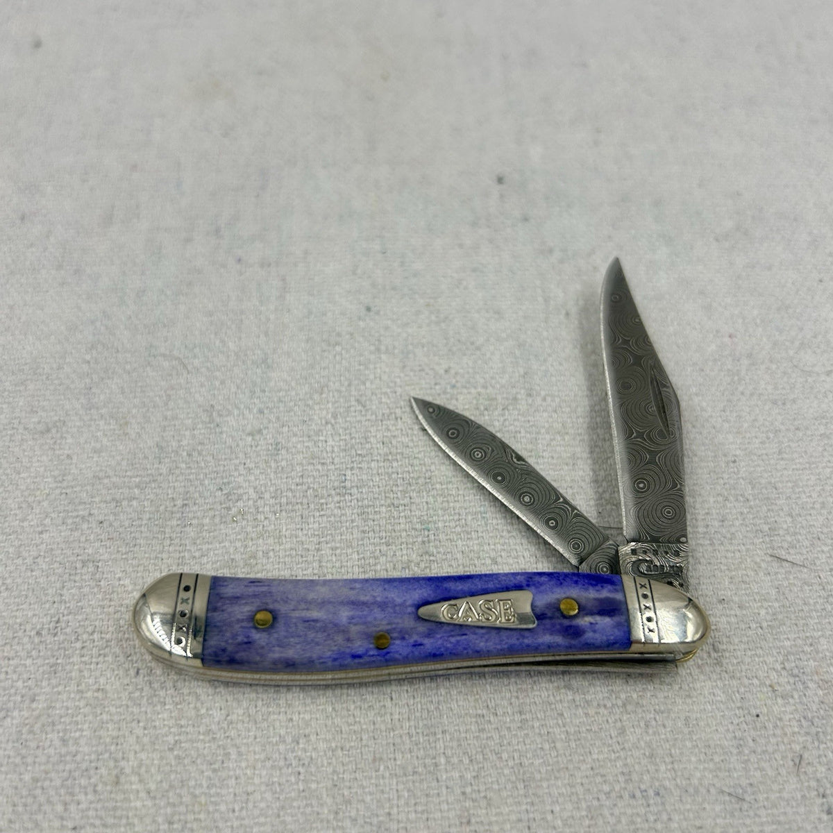 Case Peanut - 2011 - Smooth Ultra Violet Bone Damascus - Orig Box - Very Rare 🔥