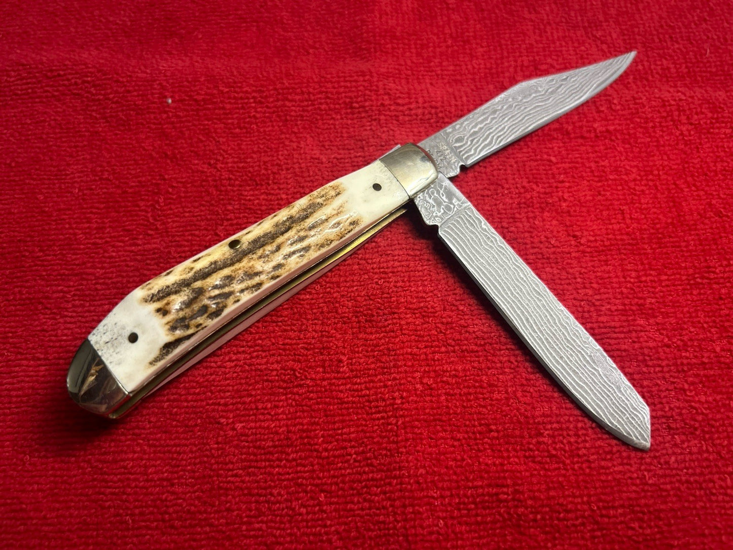 Hen And Rooster Trapper Knife - Damascus Blades - Beautiful Stag!!