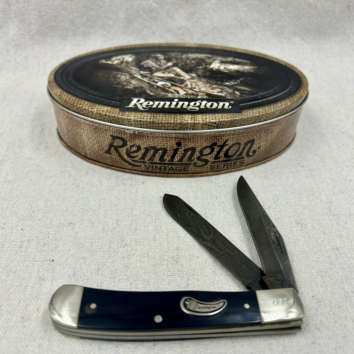 Remington USA Buffalo Horn Trapper - Damascus Blades - SN 53 - In Original Tin