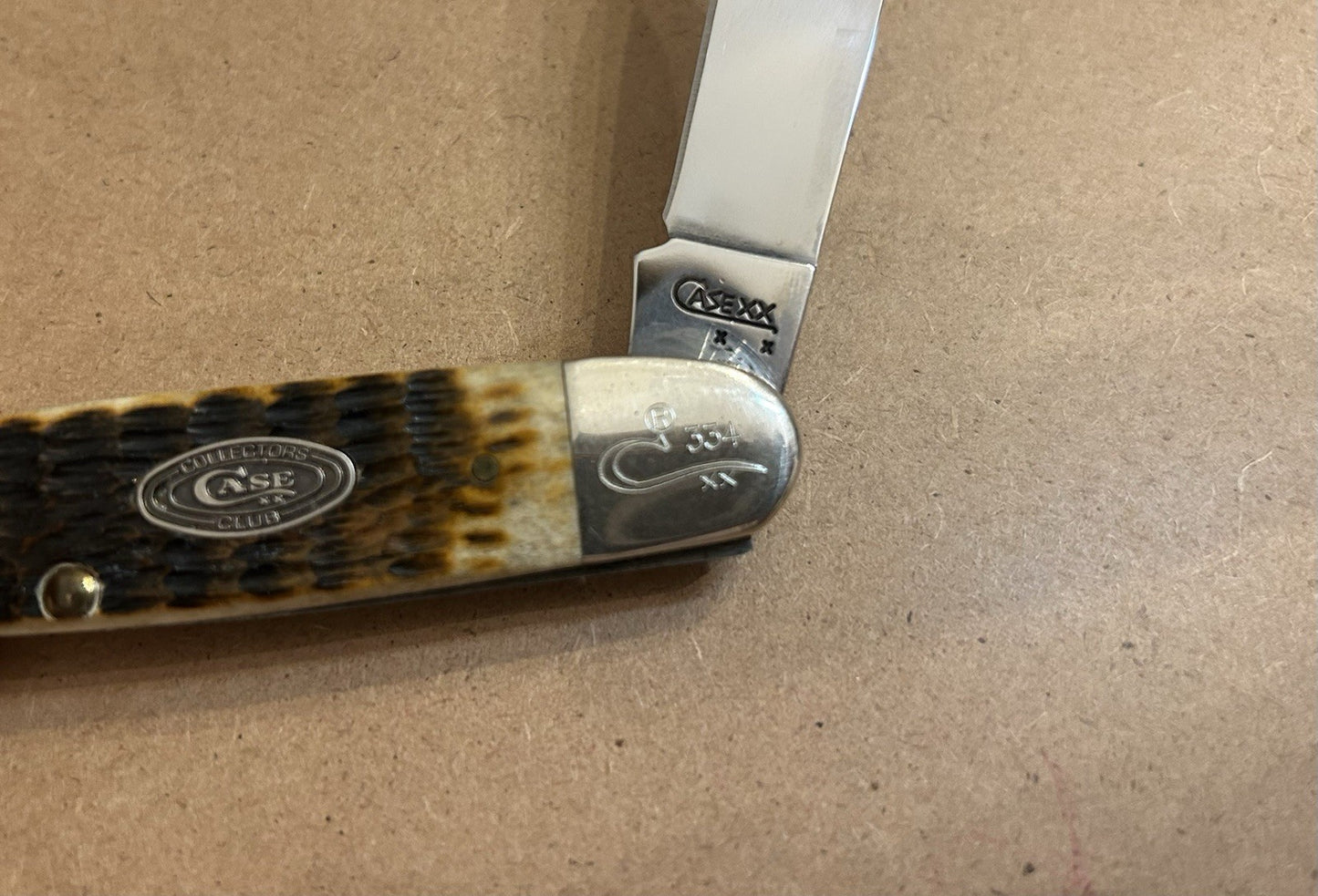 Case XX 2008 CCC Exclusive Rogers Jigged Dark Molasses Bone Cigar Whittler