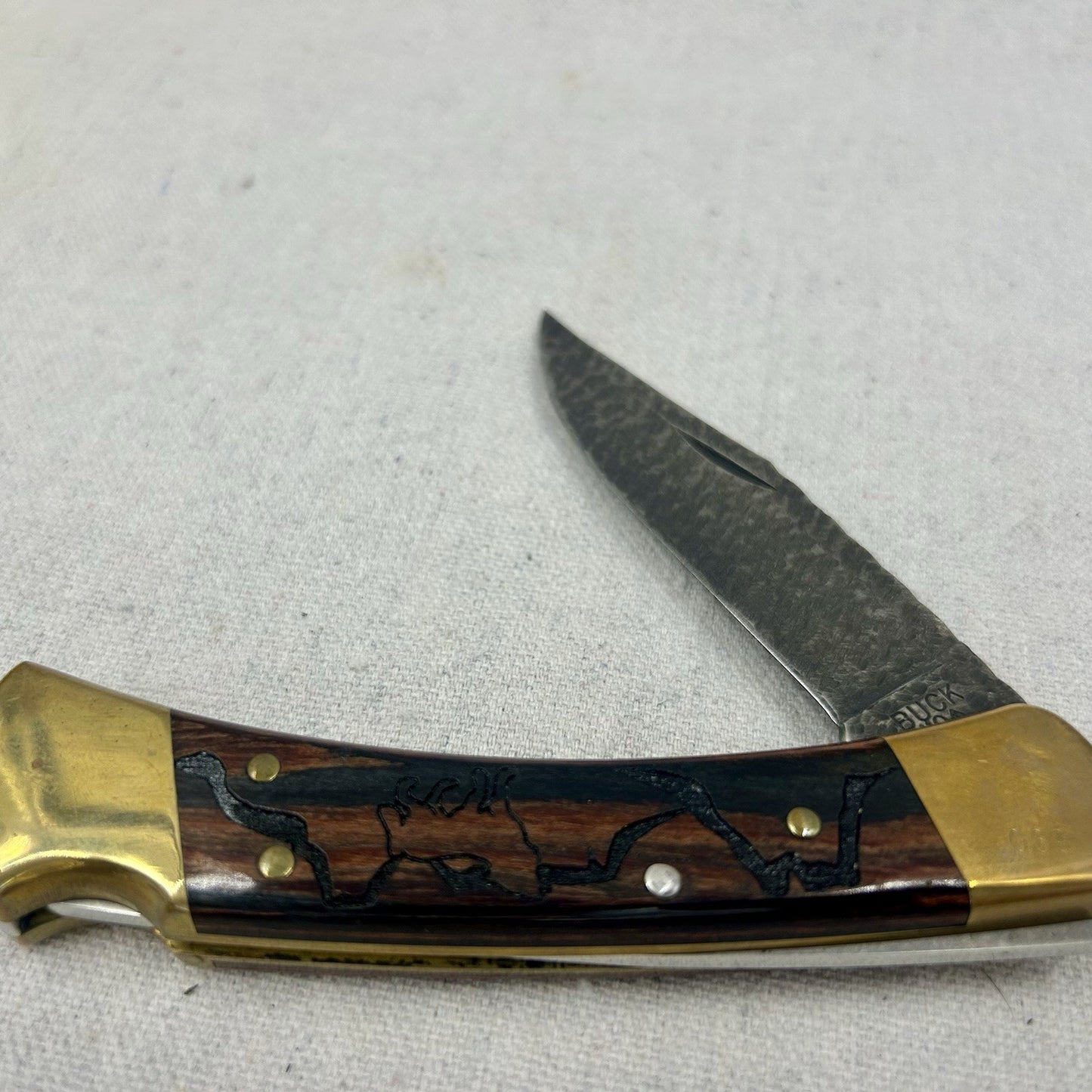 2008 Buck 110 USA David Yellowhorse “Wolf Valley” Native Steel Knife W/ Pouch