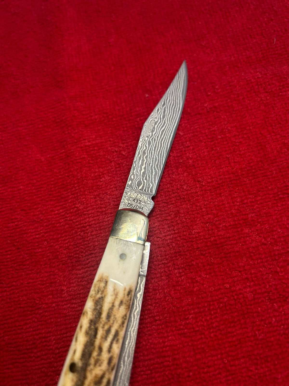Hen And Rooster Trapper Knife - Damascus Blades - Beautiful Stag!!