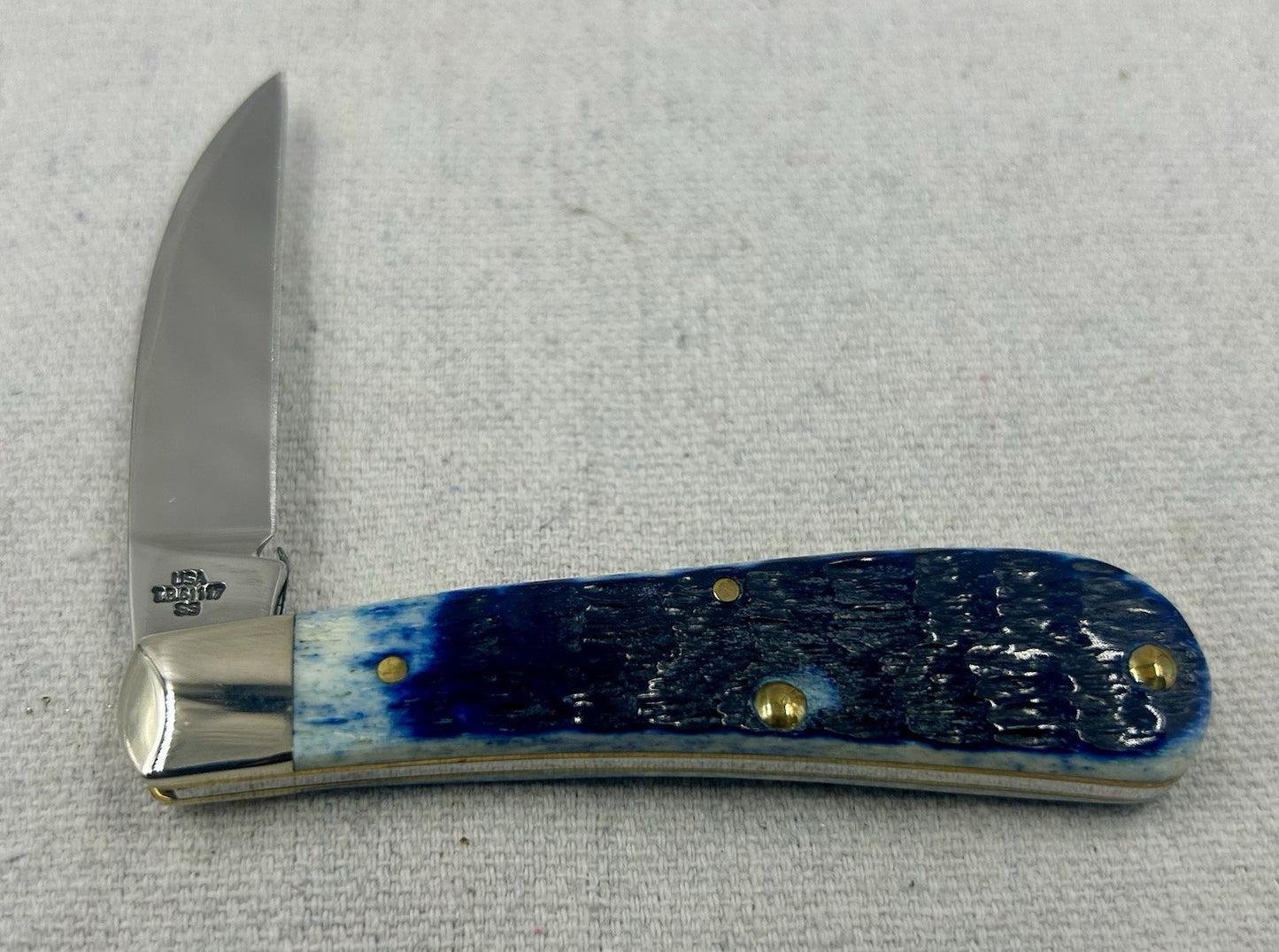 2010 Case Tony Bose - Sway Back Gent - Navy Blue Jigged Bone