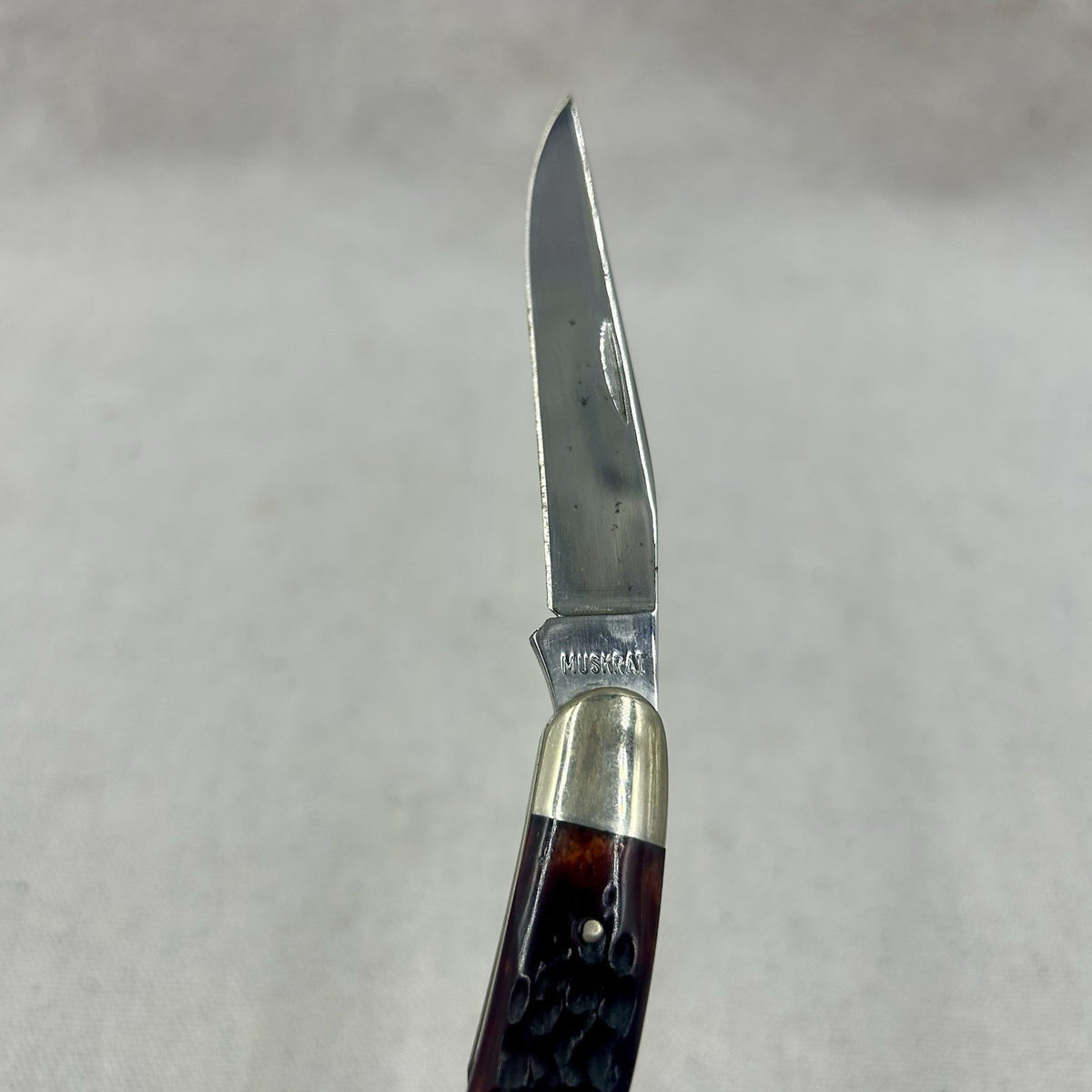 Case XX  1976 4Dot Muskrat Knife Red Bone Handles Vintage