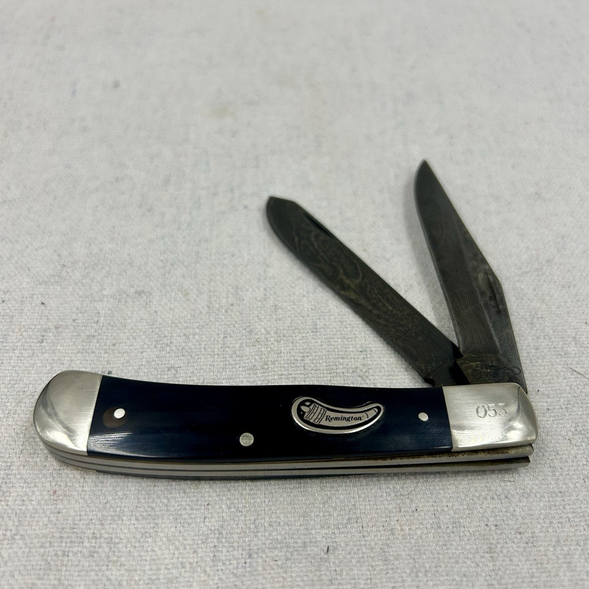 Remington USA Buffalo Horn Trapper - Damascus Blades - SN 53 - In Original Tin