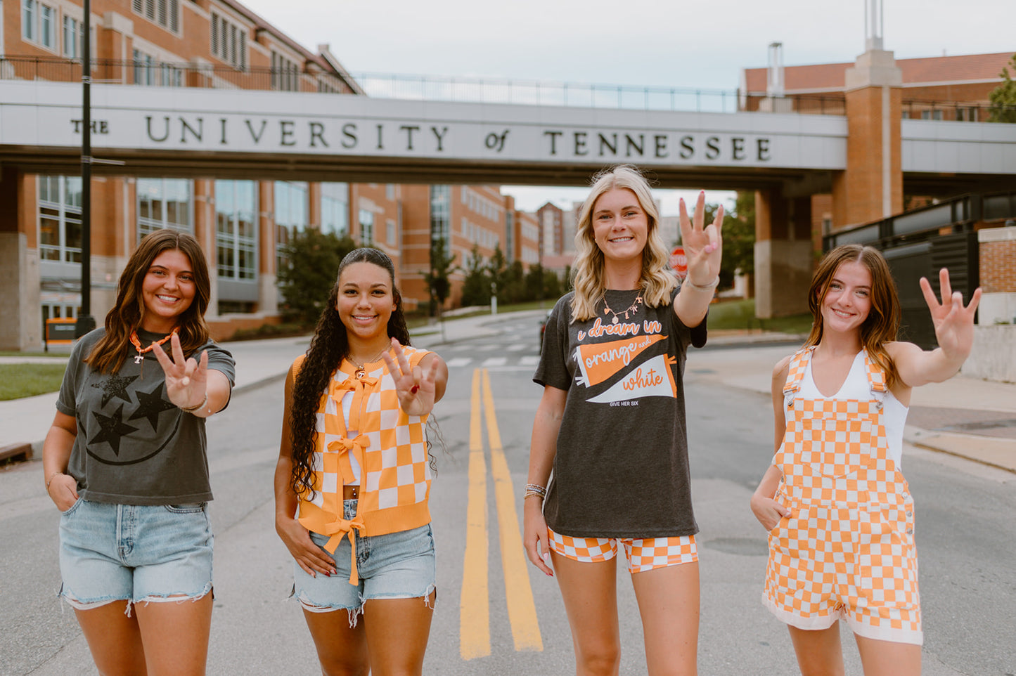 The Victory Bow Knit Vest | Tennessee Orange