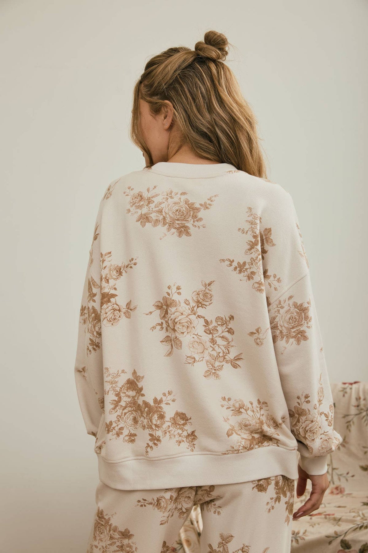 The Willow & Rose Sweatshirt