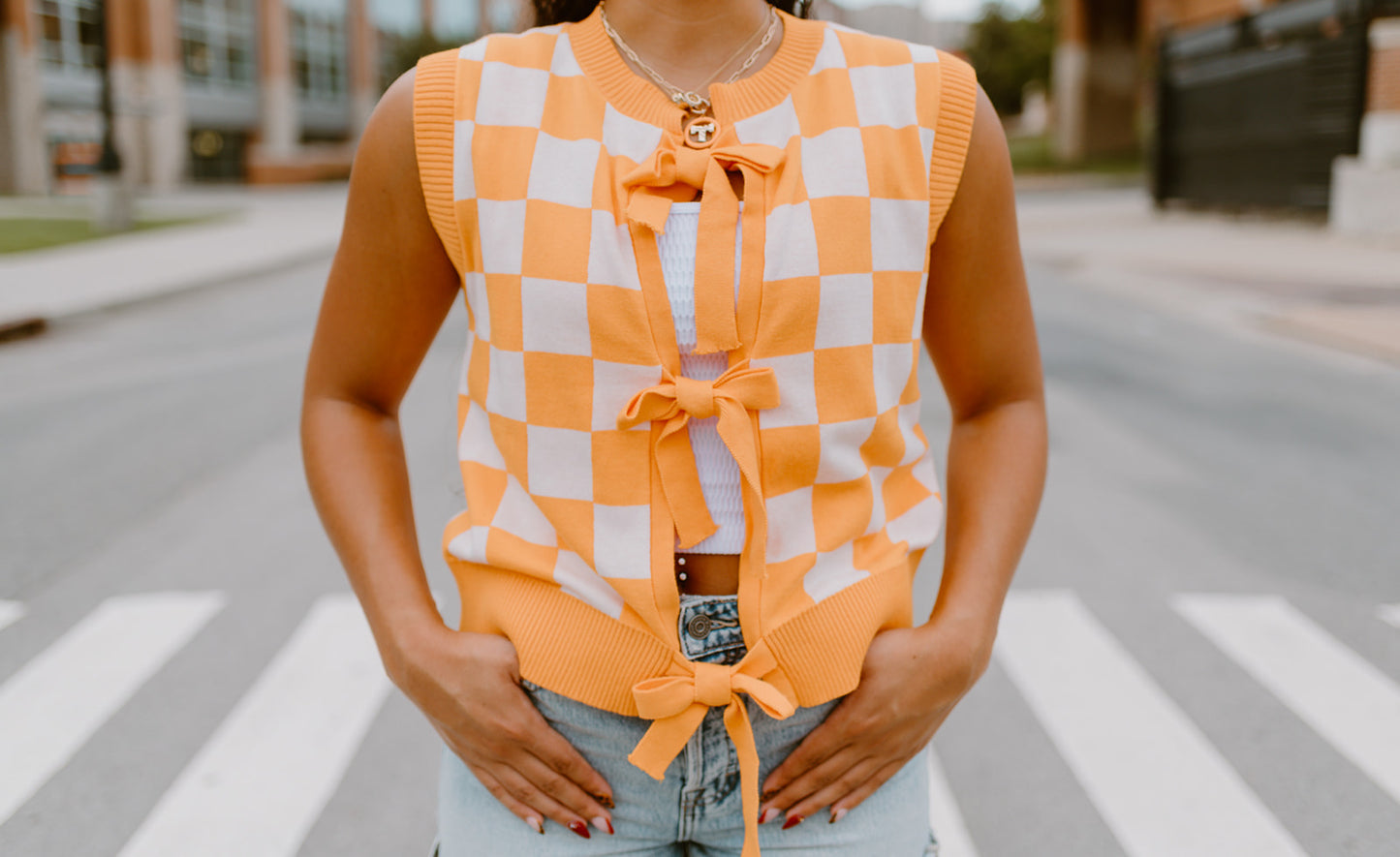 The Victory Bow Knit Vest | Tennessee Orange