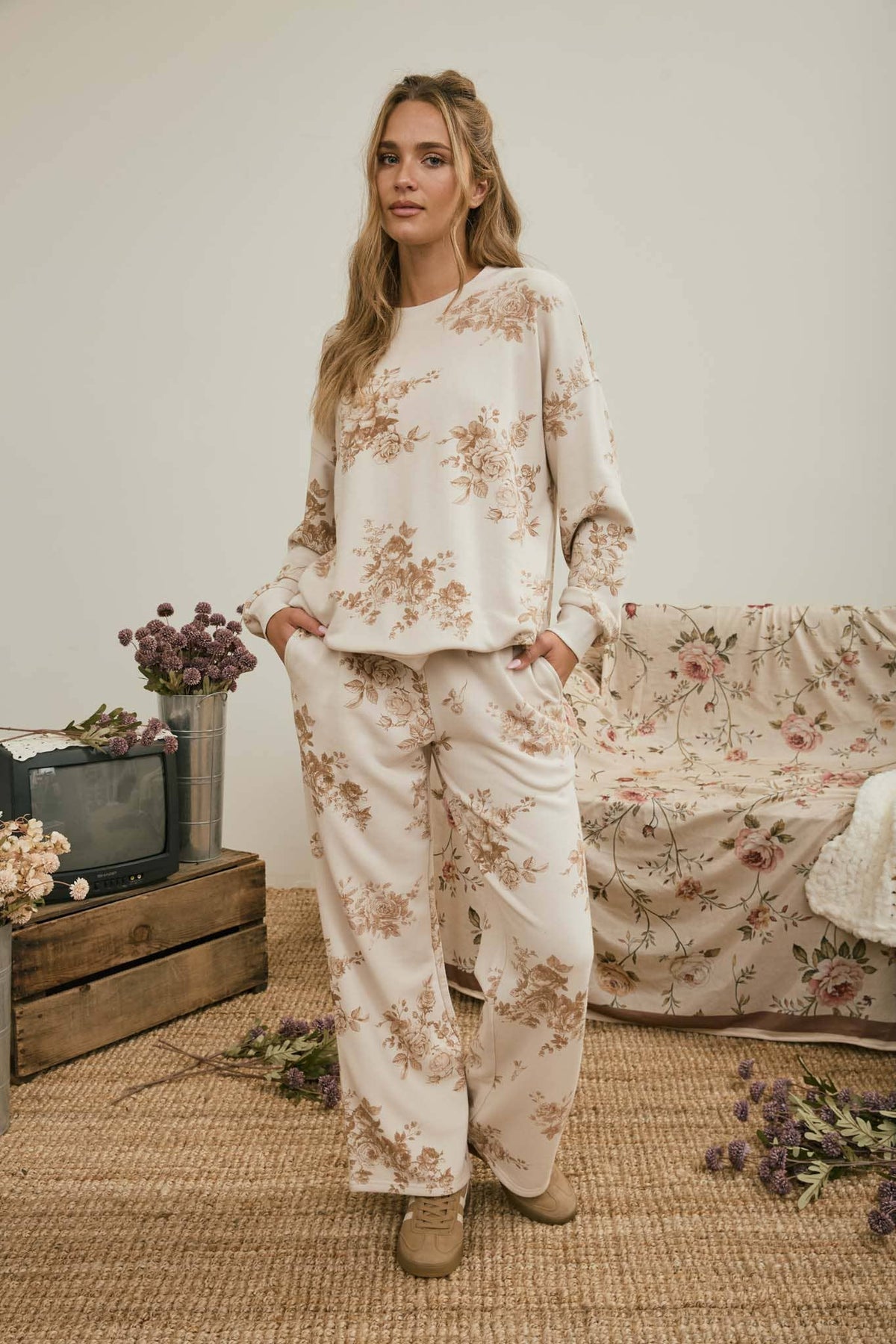 The Willow & Rose Sweatshirt