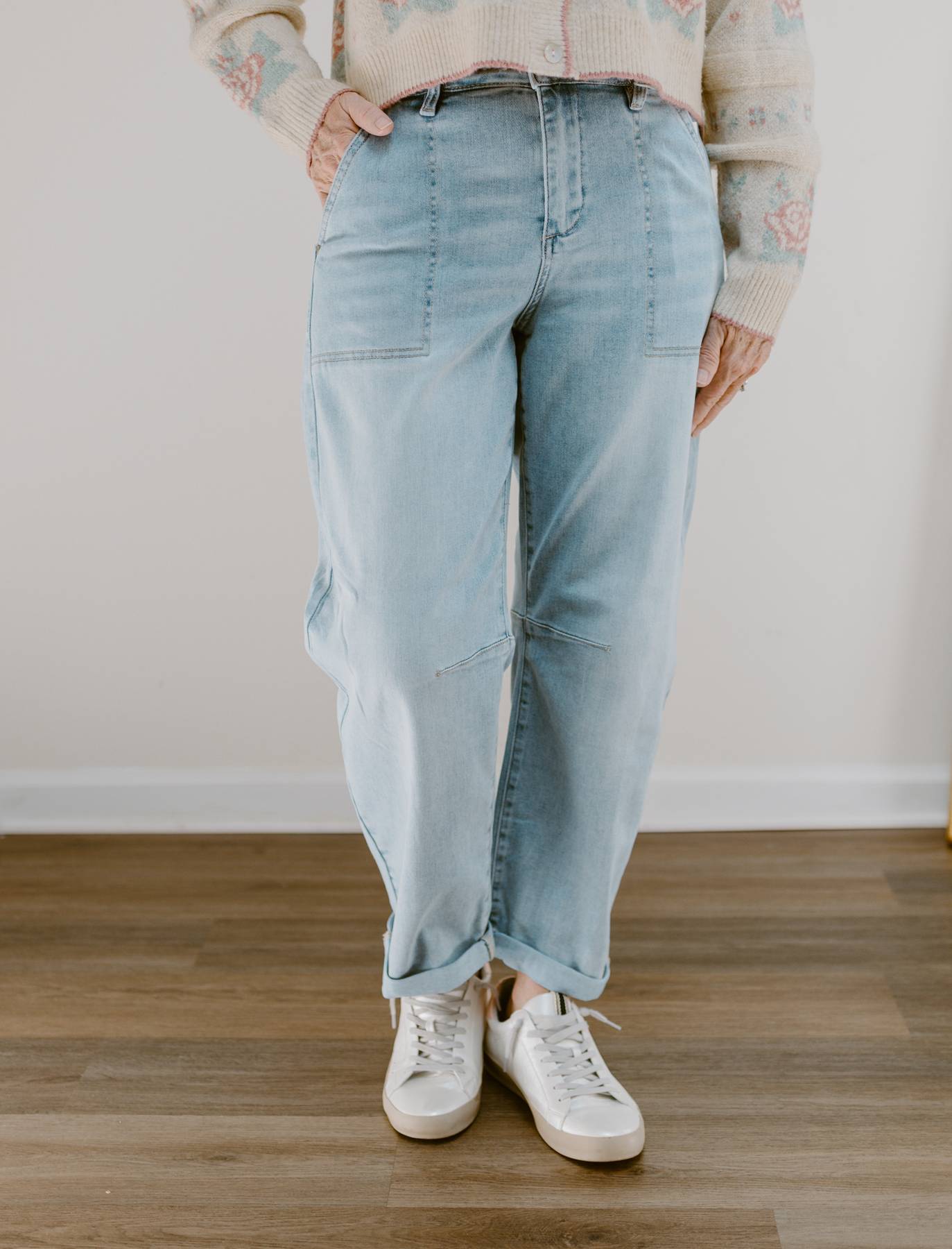 Risen Patch Pocket Barrel Jeans | Light Wash