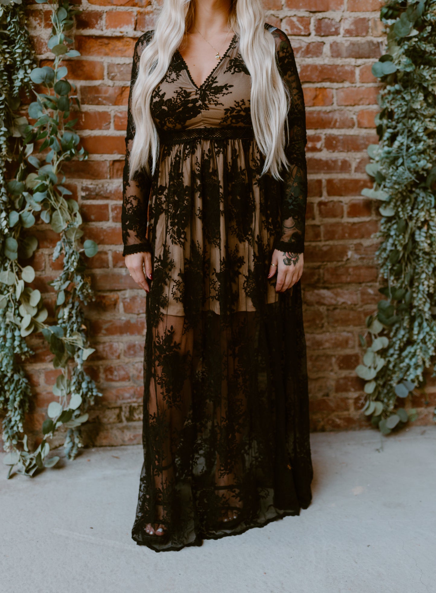 Boho Floral Lace V-Neck Maxi Dress | Black