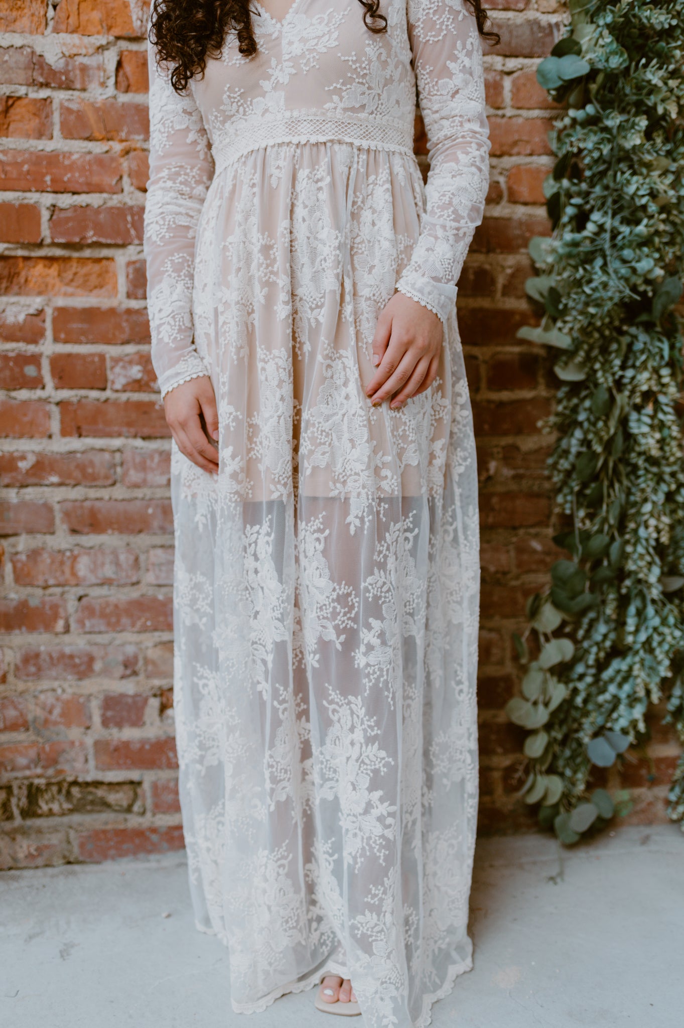 Boho Floral Lace V-Neck Maxi Dress | White