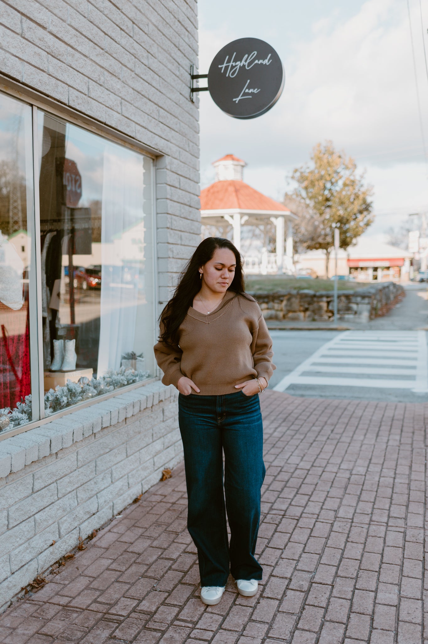 V-neck Pullover Knit Sweater | Mocha