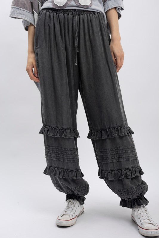 Shadowline Ruffle Jogger