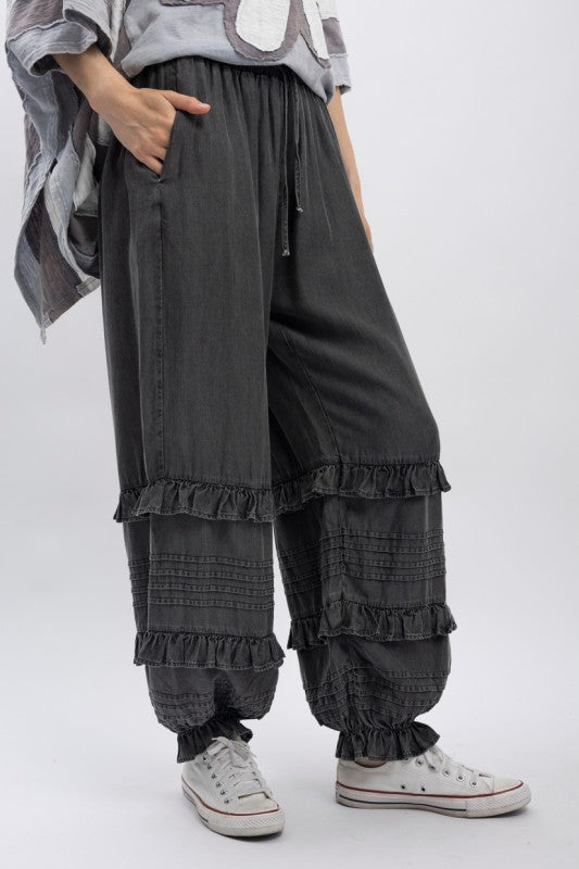 Shadowline Ruffle Jogger