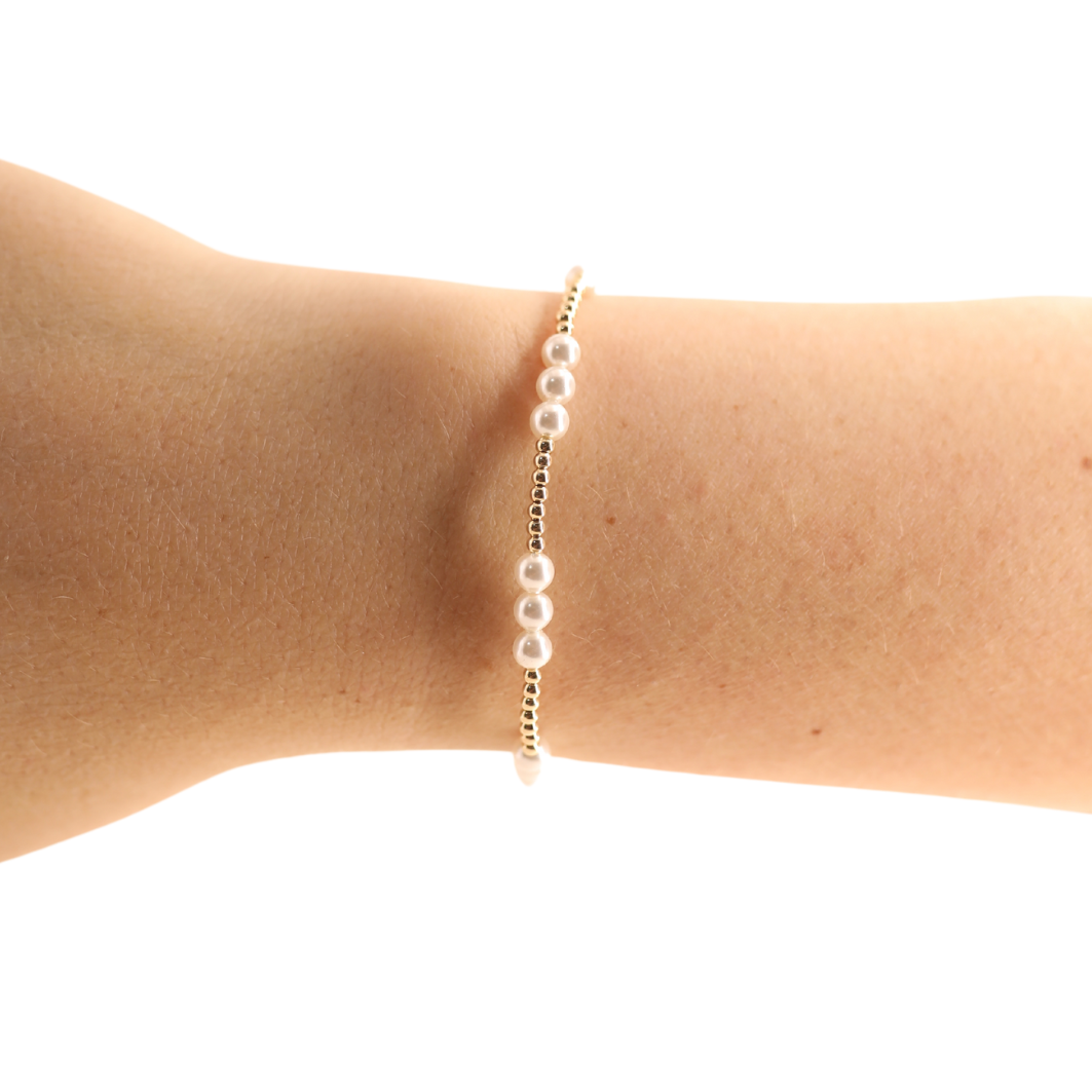 The ILY Pearl Bracelet