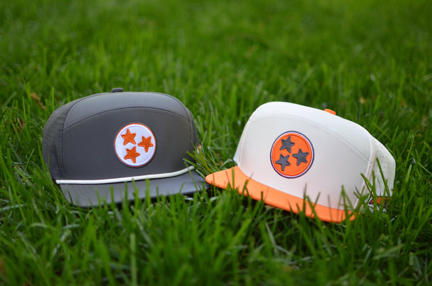 Tri-Star Snapback Hat | Grey